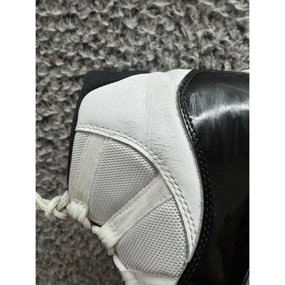 Size 9‎ - Jordan 11 Retro High Concord